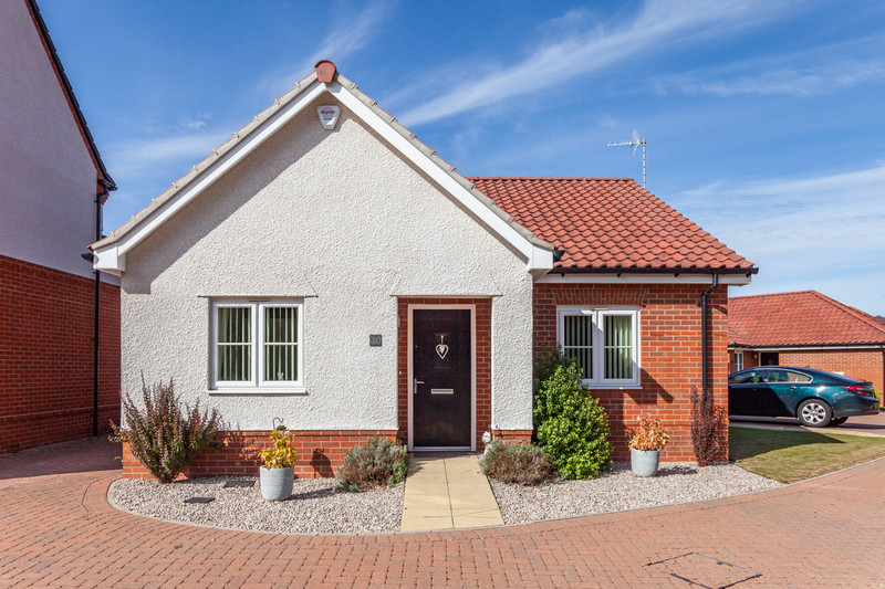 A superbly presented two bedroom bungalow on the outskirts of Woodbridge with open plan living area, well maintained garden and off road parking.