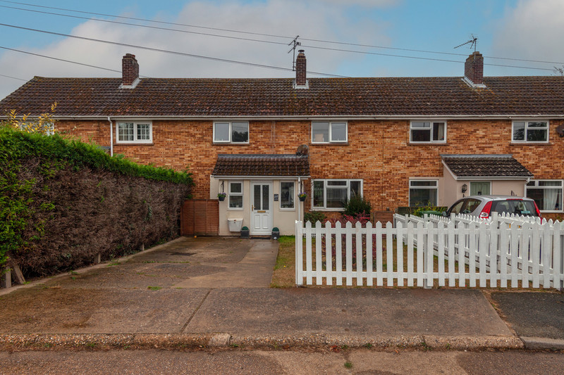 **** SSTC.. MORE PROPERTIES NEEDED. BUYERS WAITING**** A superbly presented and heavily extended three bedroom home with a generous rear garden located in the popular village of Hollesley.