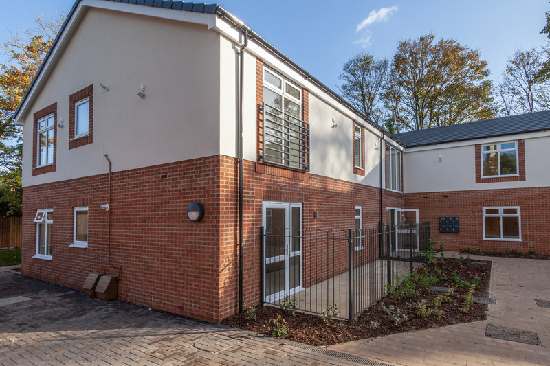 Cavell Court is an exclusive luxury development of two bedroom properties for the over-50s superbly situated set back from the public highway.