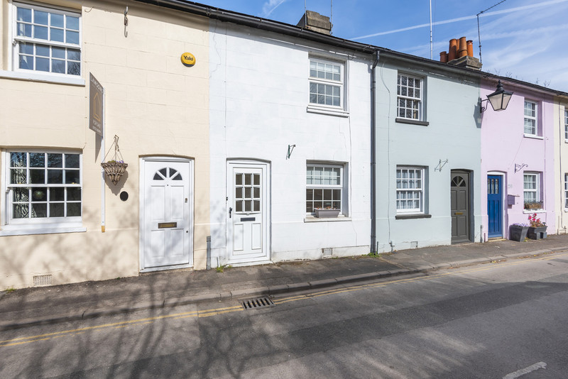 A quaint two bedroom Victorian terraced house within the historic town of Eton, just a short walk from the High Street and within easy reach of Windsor town centre and the train stations.