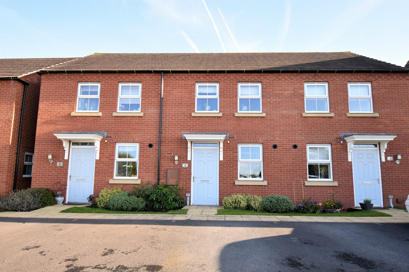 A recently constructed two bedroom mid townhouse located on the new Rambler's Gate development on the edge of Ashbourne. Attractively presented throughout with stylish kitchen.