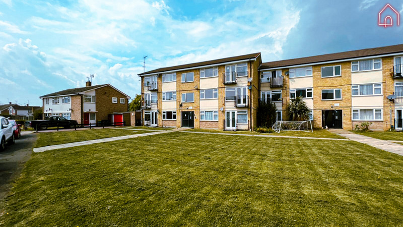 If you are looking for an apartment with two double bedrooms then this could be the one you have been waiting for - this a great apartment that has just been newly refurbished.