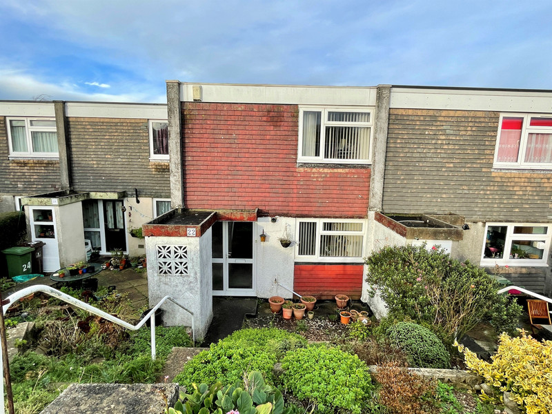 A spacious property with no onward chain, requiring modernisation and enjoying attractive countryside views. Hall, Lounge, Kitchen, Two Bedrooms, Bathroom, Separate WC, Gardens, PVCu DG, GCH