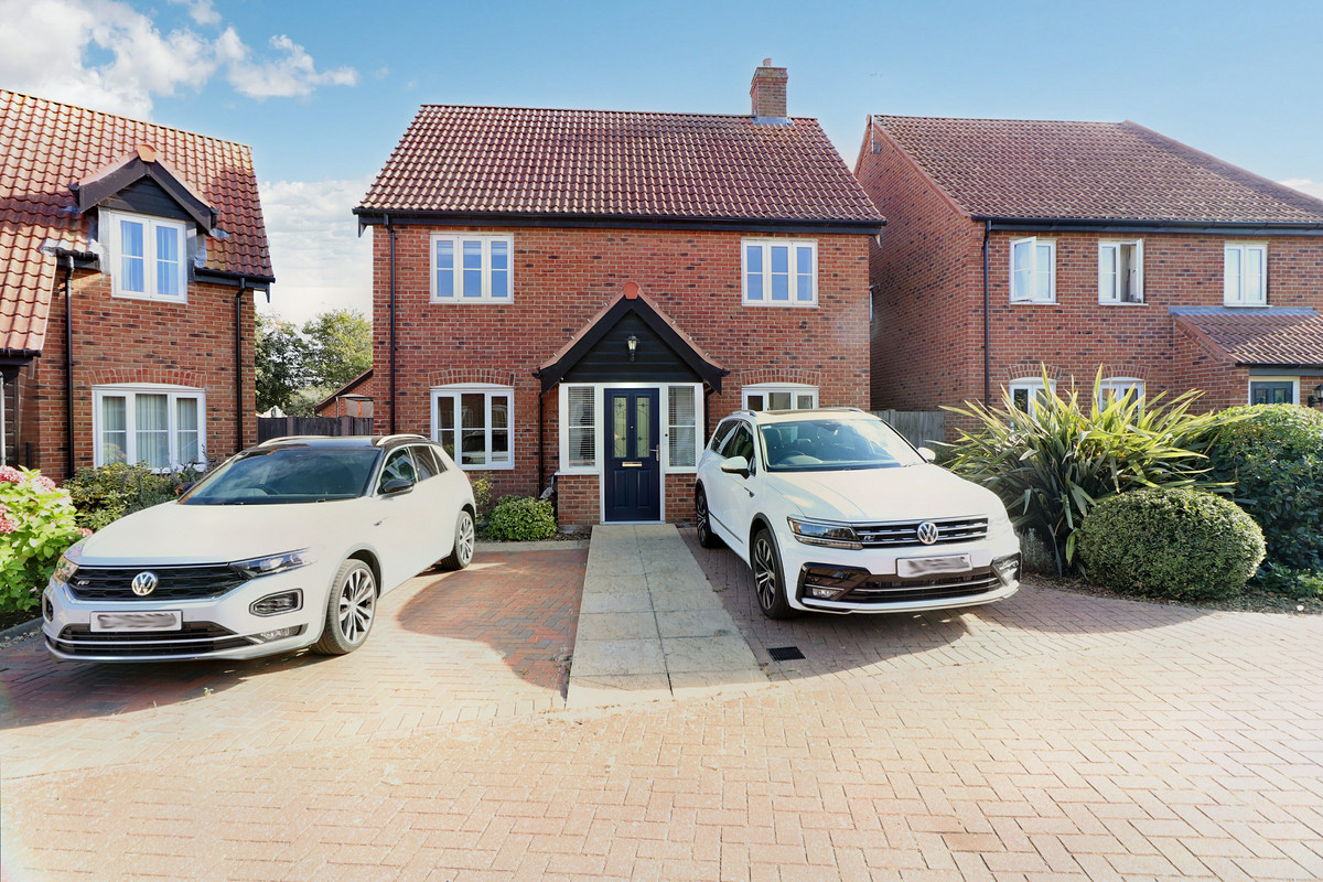 Deceptively spacious three bedroom detached family home, sitting in the