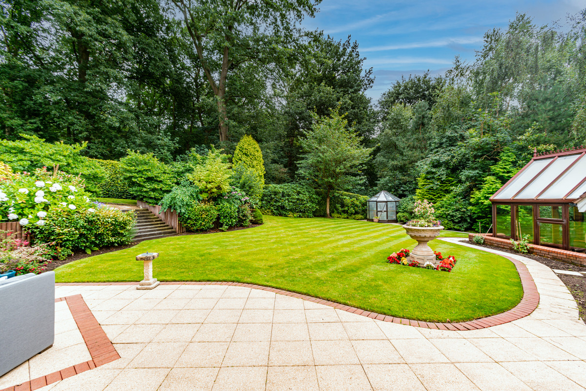 Number 6, St. Marys Drive Storeys Of Cheshire