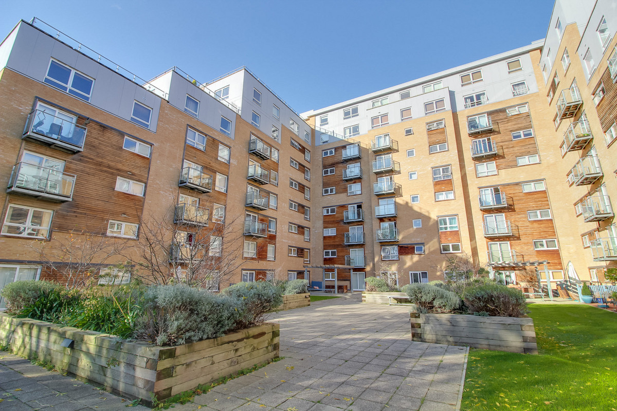 Situated in the heart of Basildon town centre is this well presented