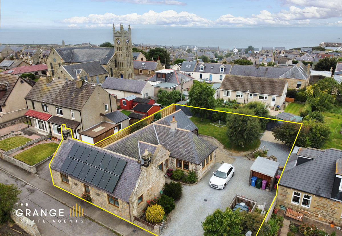 Beautifully presented four bedroom, detached cottage in the sought